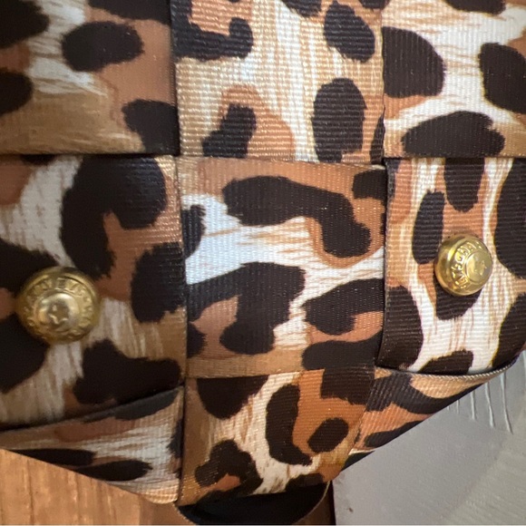 Harvey Seatbelt Leopard Carriage Ring Bag. Bag is like brand new. - Picture 8 of 11